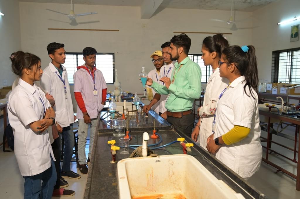 Sardar Patel Education Campus Anand Labs photo 8